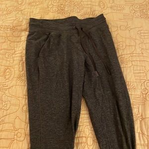 Lululemon purple heather joggers size 10